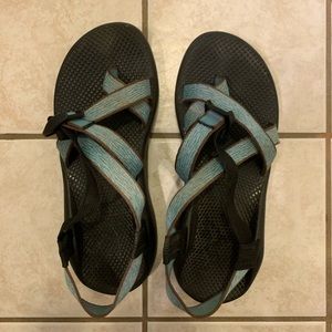 Women’s size 10 Chacos